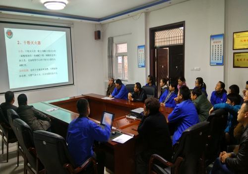 設(shè)備租賃中心組織開展“防火”專項應(yīng)急演練