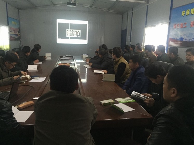 礦建三公司全力以赴打好年終安全生產(chǎn)攻堅(jiān)戰(zhàn)