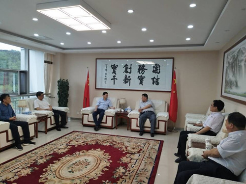司正林、王寧一行到建莊礦業(yè)進(jìn)行座談交流