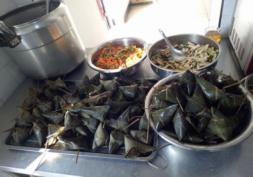 陜煤建設(shè)設(shè)備租賃中心端午粽飄香