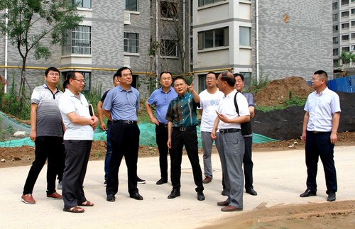 銅川礦業(yè)公司領導深入銅煤1#、2#小區(qū)施工現(xiàn)場回訪檢查項目建設工作