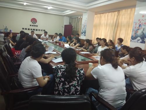 陜煤建設(shè)韓城分公司物資設(shè)備周材租賃中心“三步走”規(guī)范材料合同管理