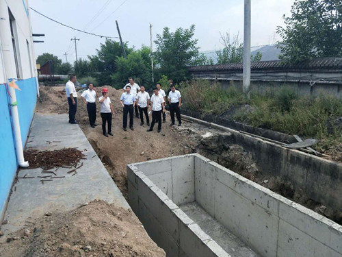 大佛寺礦領導蒞臨陜煤建設天工公司安裝一部熱網(wǎng)改造工地檢查指導