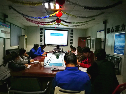 陜煤建設(shè)天工公司土建十五部職工專業(yè)知識(shí)課開講了