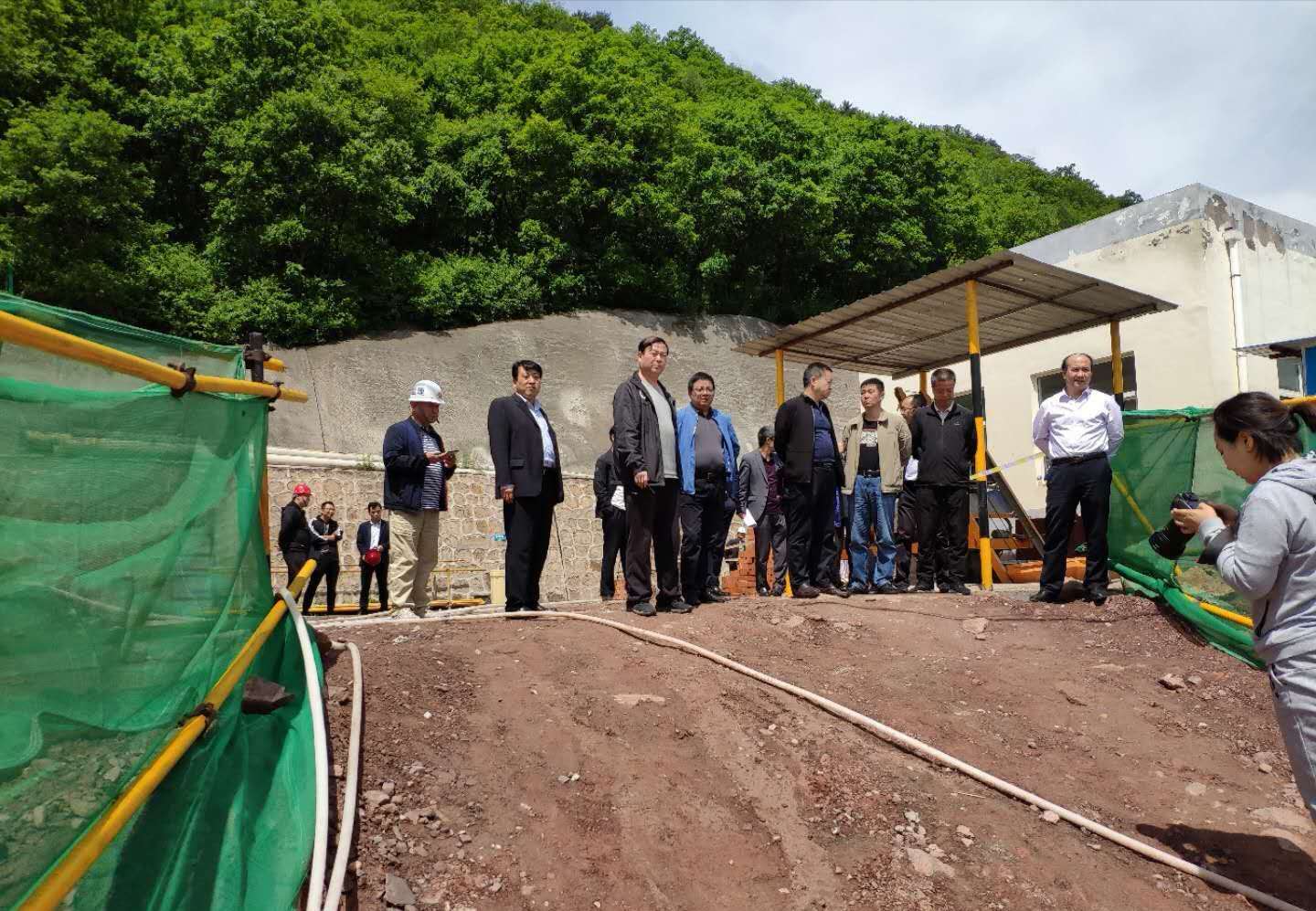 黃陵礦業(yè)領(lǐng)導趙小兵蒞臨寶雞分公司 雙龍煤業(yè)瓦斯抽采系統(tǒng)工程項目檢查指導