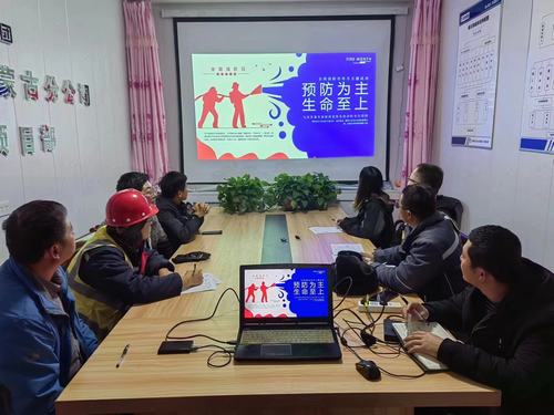 陜煤建設(shè)內(nèi)蒙古分公司筑牢安全防線，團(tuán)員和青年在行動(dòng)