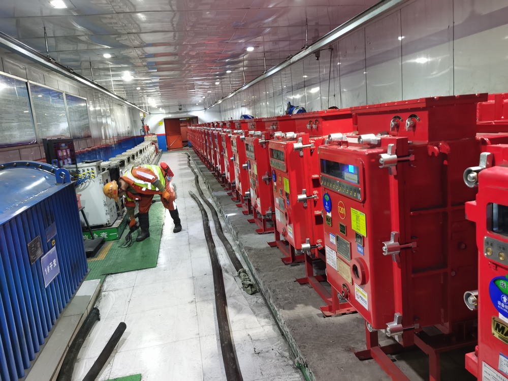 陜煤建設(shè)機(jī)電安裝公司檸條塔項(xiàng)目部：實(shí)干跑贏“上半程”， 突破提升再啟程！