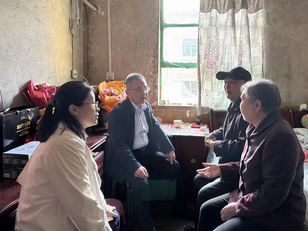 陜煤建設(shè)機電安裝公司：愛在金秋 情暖重陽