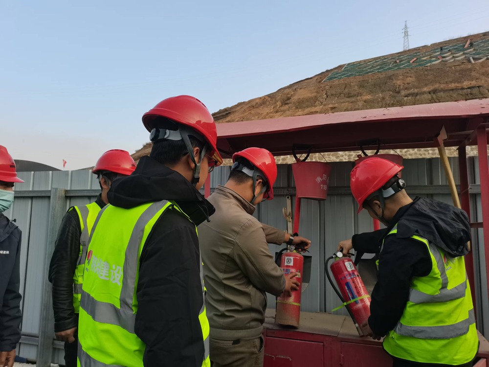 陜煤建設(shè)韓城分公司土建九項(xiàng)目部：“青”力保安全，助力“百日安全行”