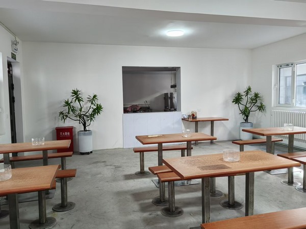 陜煤建設(shè)煤礦運(yùn)營(yíng)服務(wù)分公司：聚力辦實(shí)事 讓這個(gè)冬天不再“冷”