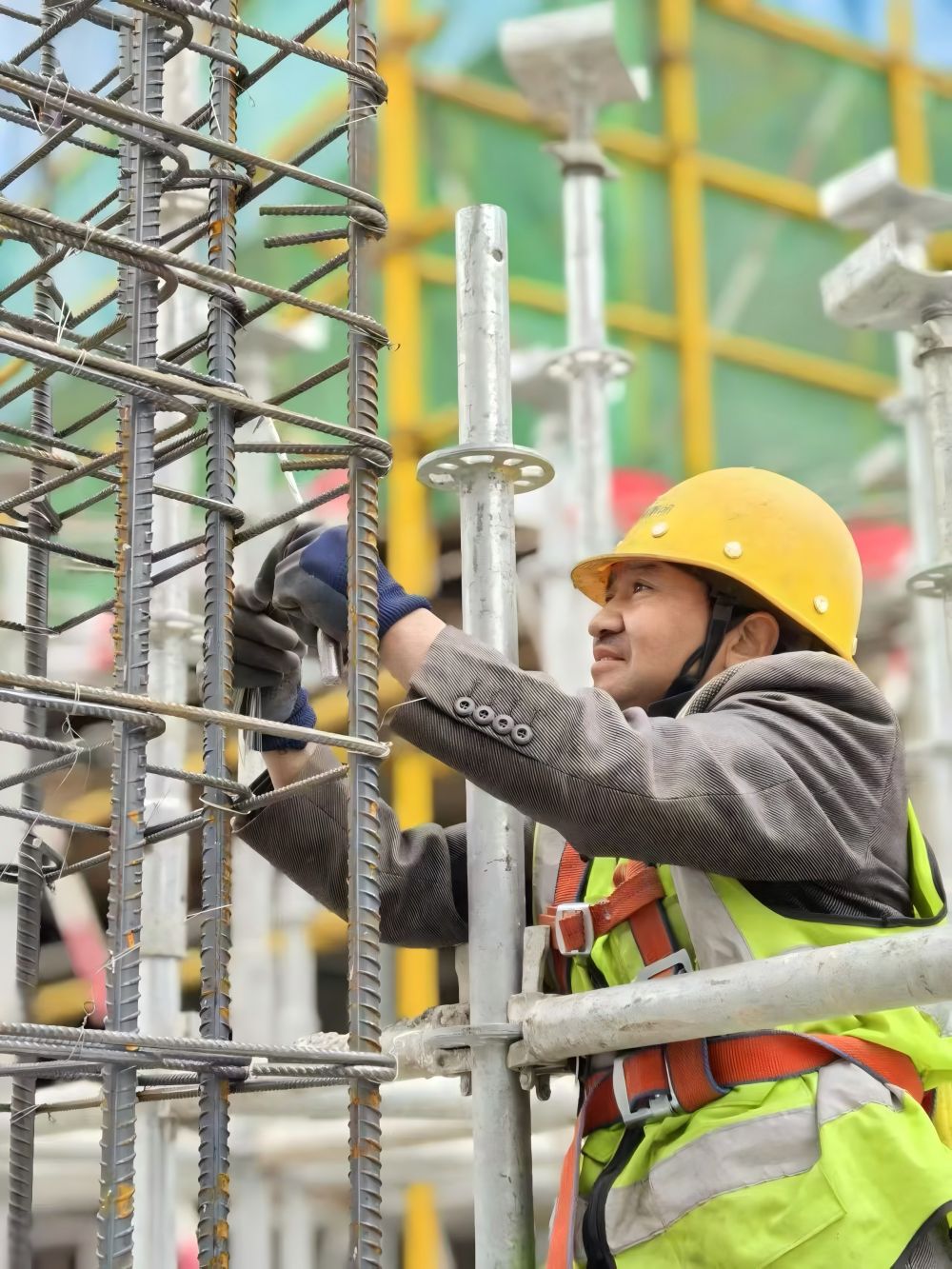 陜煤建設天工公司土建第九項目部：春風勁吹施工忙，李家溝風井項目加速前行