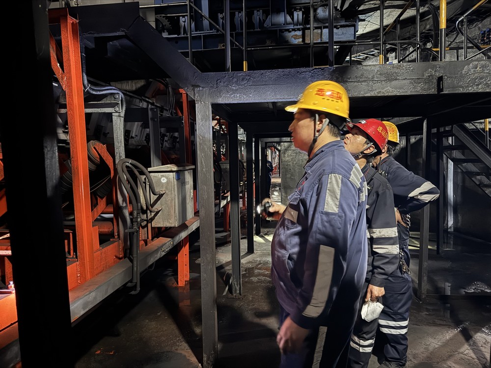 陜煤建設(shè)洗選煤運(yùn)營公司澄合山陽運(yùn)營項(xiàng)目部：熱血洋溢“戰(zhàn)”五一，堅(jiān)守崗位顯擔(dān)當(dāng)