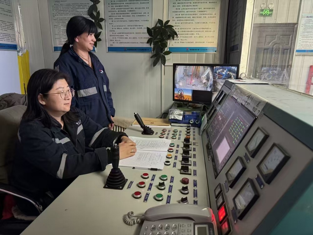 以愛之名，致敬每一位職場“超人媽媽”