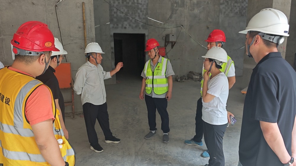 陜煤建設(shè)銅煤公司：保險(xiǎn)公司專(zhuān)家深入施工現(xiàn)場(chǎng)開(kāi)展安全檢查與培訓(xùn)