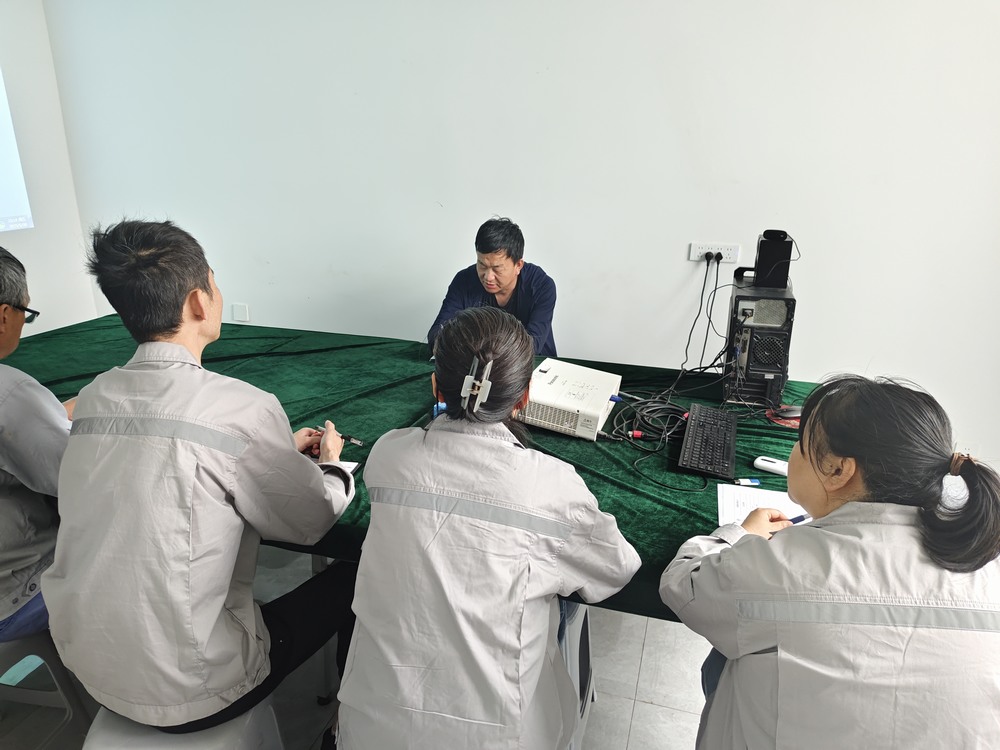 陜煤建設(shè)銅煤公司基層項目部“安全生產(chǎn)公開課”活力開講!