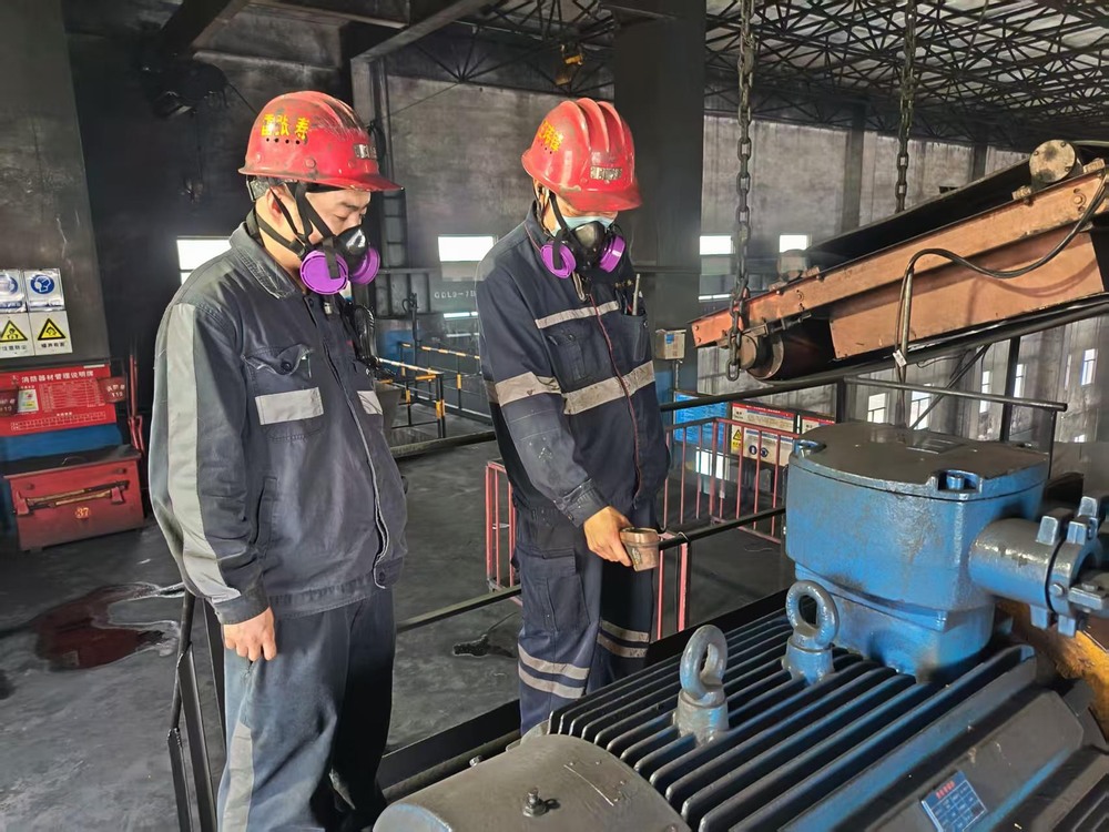 陜煤建設(shè)洗選煤運(yùn)營(yíng)公司澄合山陽(yáng)運(yùn)營(yíng)項(xiàng)目部：烈日炙烤，他們的堅(jiān)守最“滾燙”