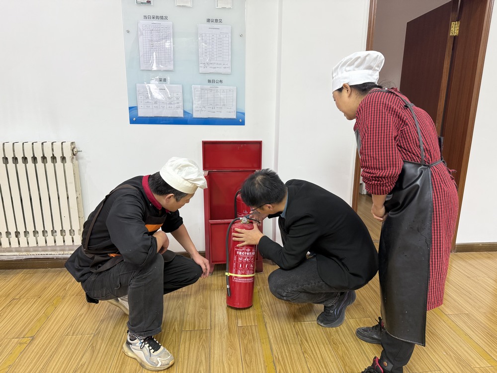 陜煤建設(shè)銅煤公司：多點(diǎn)發(fā)力織密安全網(wǎng)，全員行動護(hù)航發(fā)展路