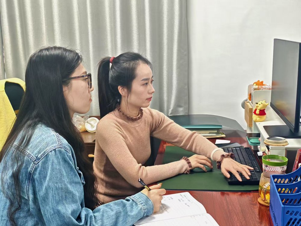 “賬”里春秋藏嚴(yán)謹(jǐn)，學(xué)中奮進(jìn)護(hù)發(fā)展