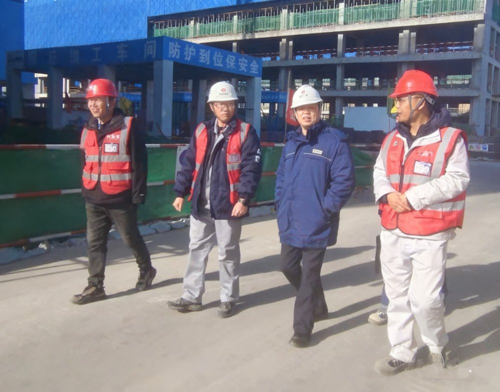 榆林化學總會計師張建華深入陜煤建設天工公司基層項目部檢查指導工作