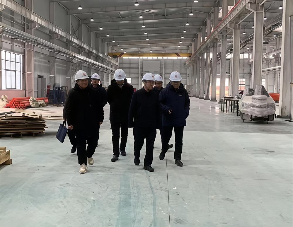 陜煤集團副總經(jīng)理杜平深入陜煤建設慰問一線并檢查安全生產(chǎn)